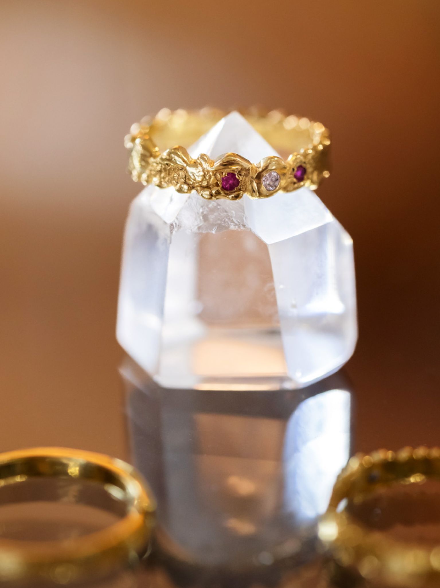 photo création de contenu bijoux dans le Marais à Paris