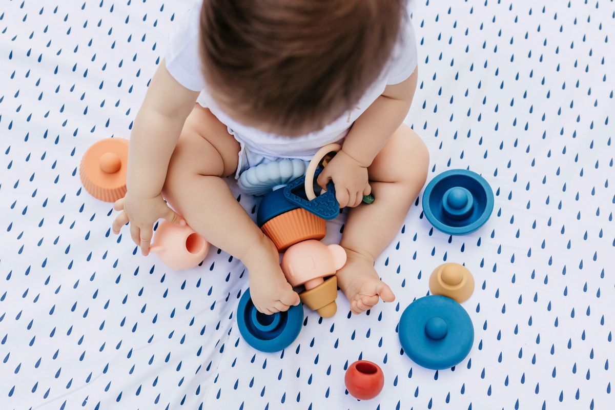 photo d'enfant jouant dans un crèche à paris