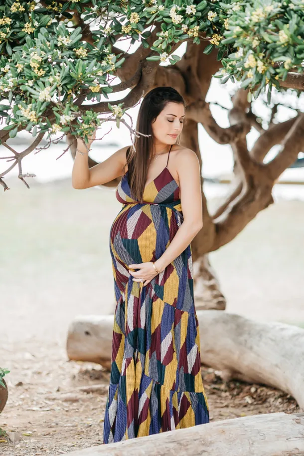 photo de femme enceinte en lumière naturelle 