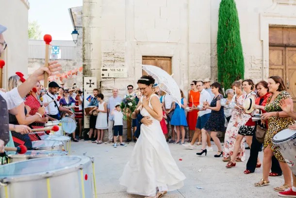fête de mariage dans la Drôme avec Batucada