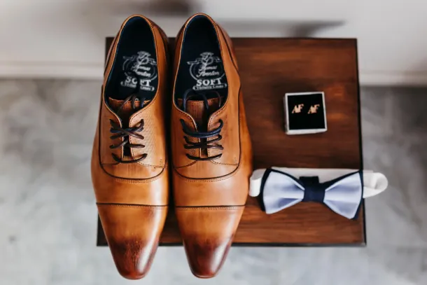 photo des accessoires du mariés lors des préparatifs du mariage dans le Val de Marne